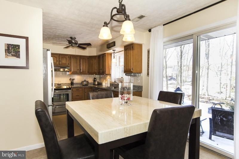 625 Northgate Road Aberdeen, MD 21001 - Photo 11 of 30 Kitchen