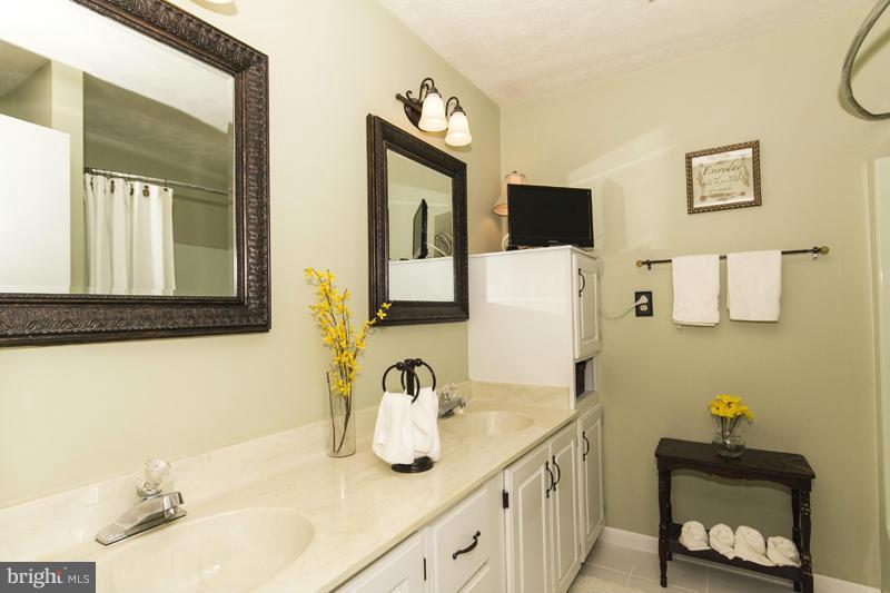 625 Northgate Road Aberdeen, MD 21001 - Photo 15 of 30 Bath (Master)