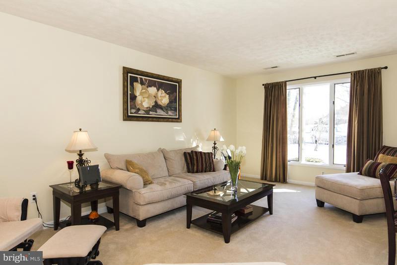 625 Northgate Road Aberdeen, MD 21001 - Photo 3 of 30 Living Room