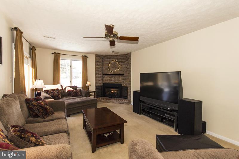 625 Northgate Road Aberdeen, MD 21001 - Photo 7 of 30 Family Room