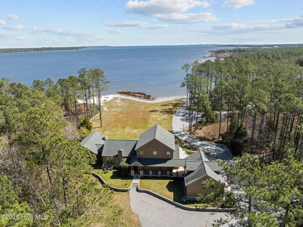 $1,445,000 | 486 Point Of View Drive, Merritt, NC 28556