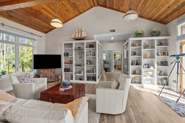 $1,475,000 | 486 Point Of View Drive, Merritt, NC 28556