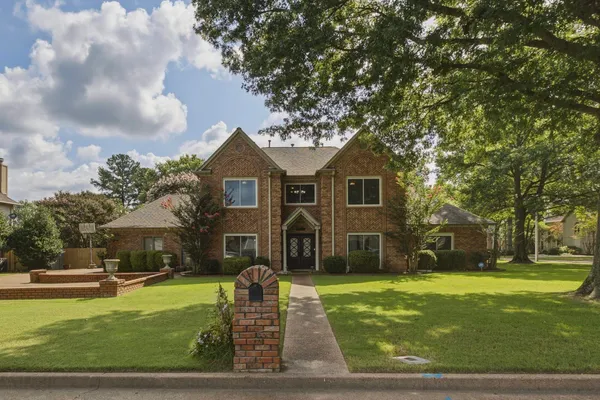$649,900 | 9533 Dogwood Estates Drive, Germantown, TN 38139