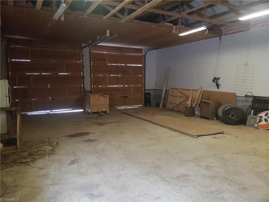 2552 McBride Road Mount Airy, NC 27030 - Photo 4 of 11 Gallery Image 4