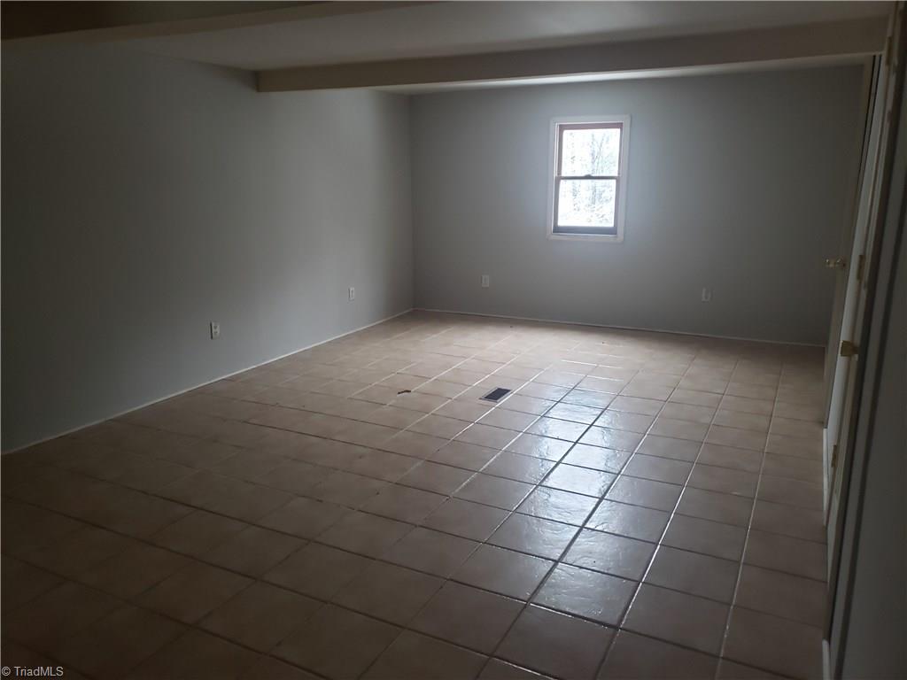 2552 McBride Road Mount Airy, NC 27030 - Photo 7 of 11 Gallery Image 7