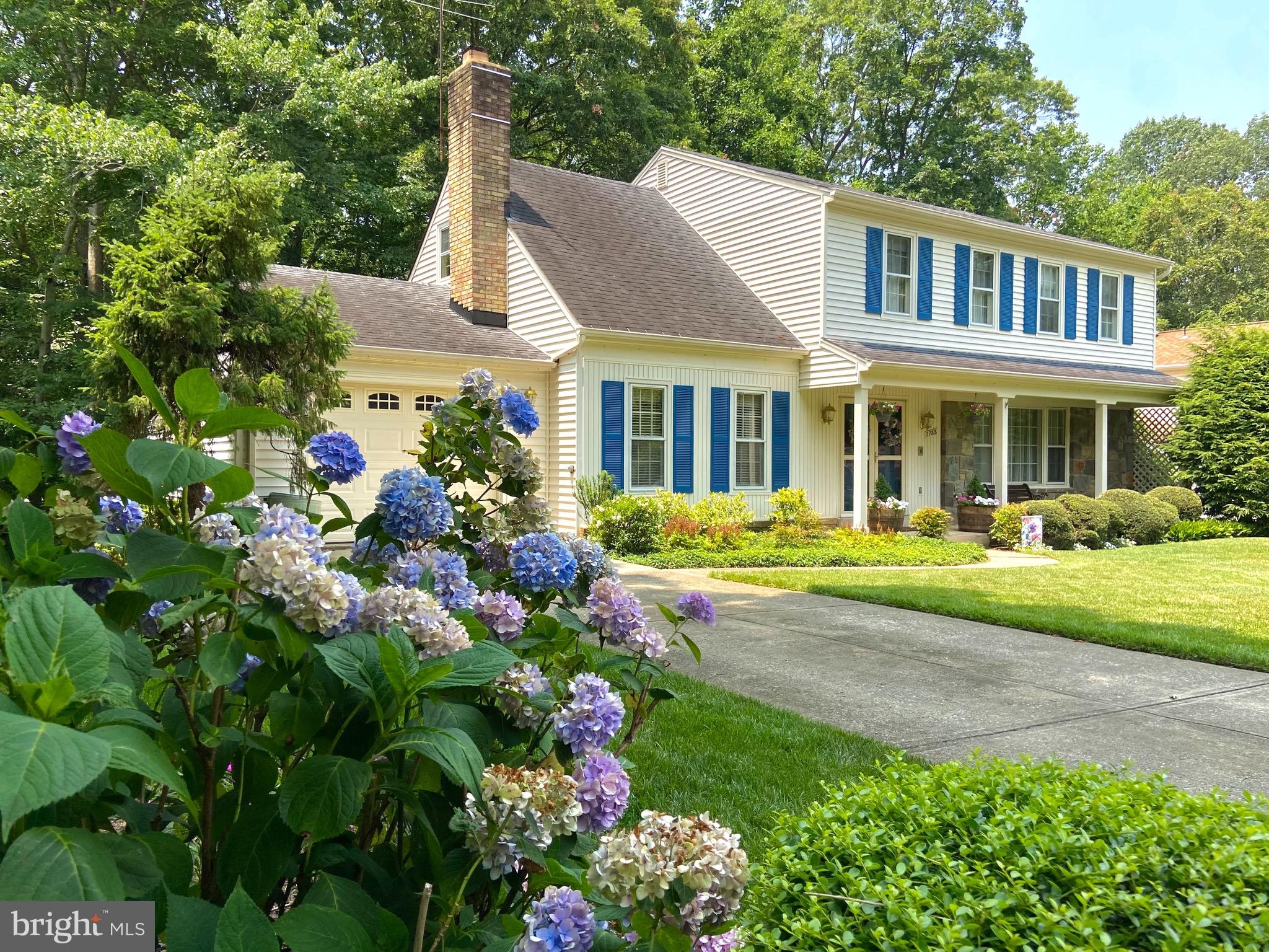 7788 Turlock Road Springfield, VA 22153 - Photo 2 of 65 Beatiful landscaping