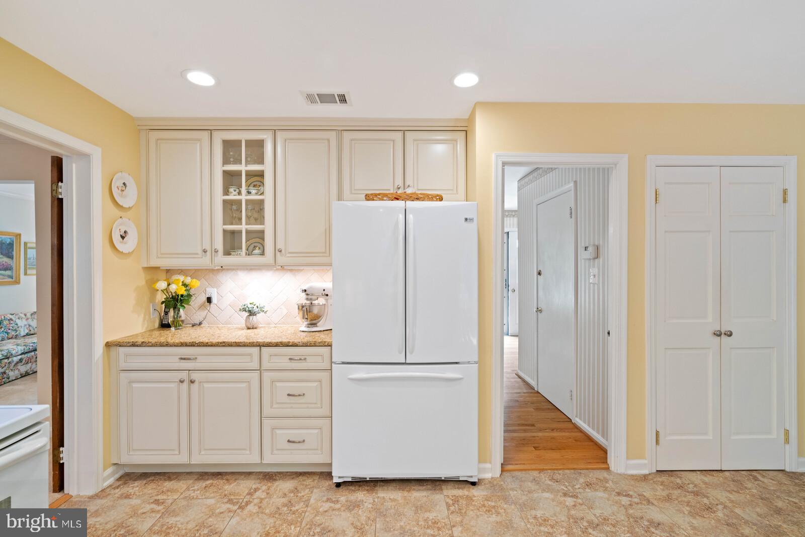 7788 Turlock Road Springfield, VA 22153 - Photo 14 of 65 Kitchen with tile floor