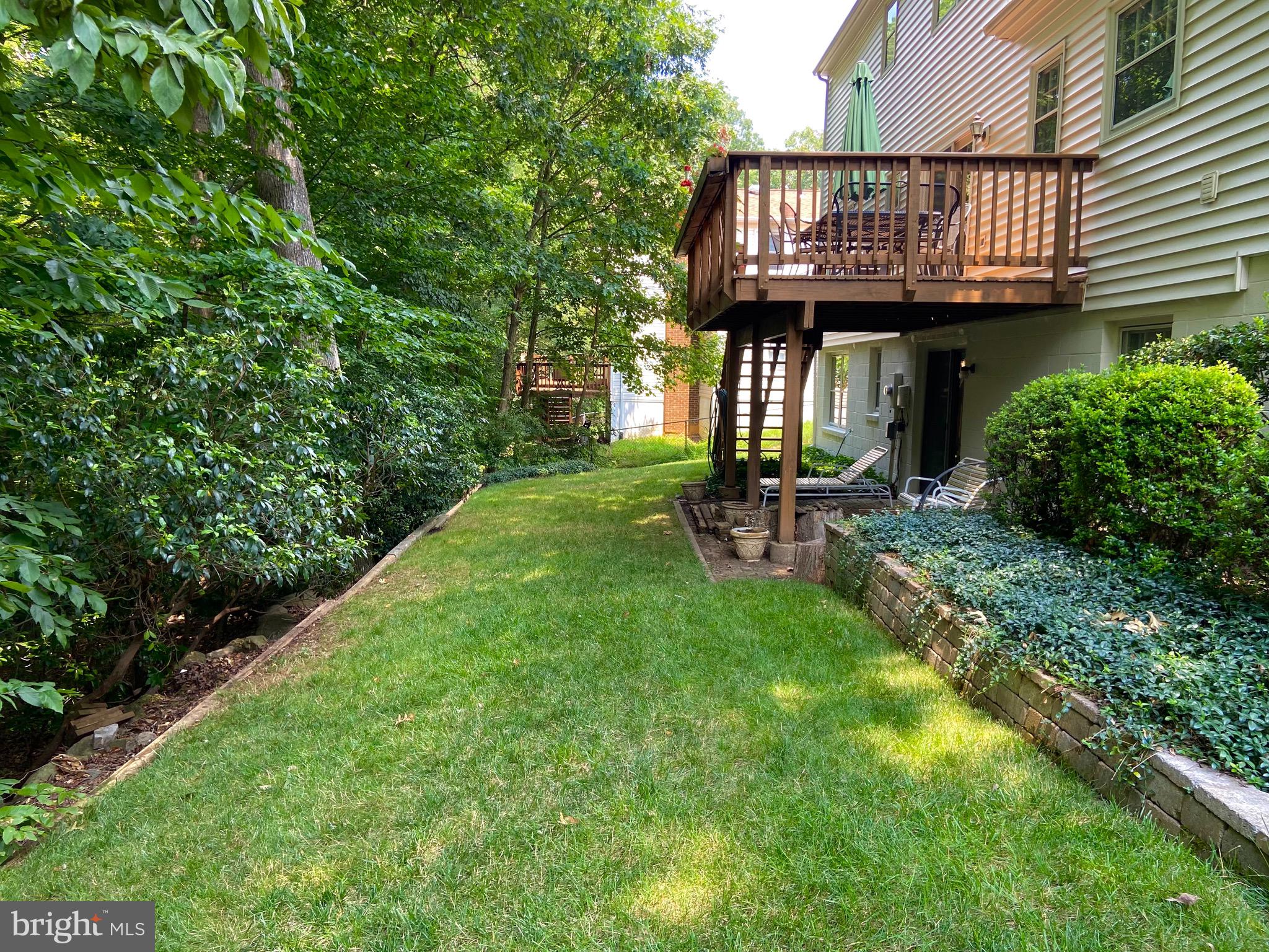 7788 Turlock Road Springfield, VA 22153 - Photo 17 of 65 Great backyard with walk-out basement