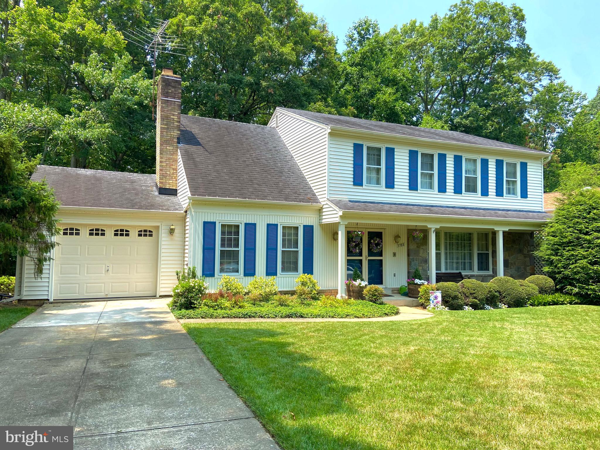 7788 Turlock Road Springfield, VA 22153 - Photo 33 of 65 Long driveway & attached garage