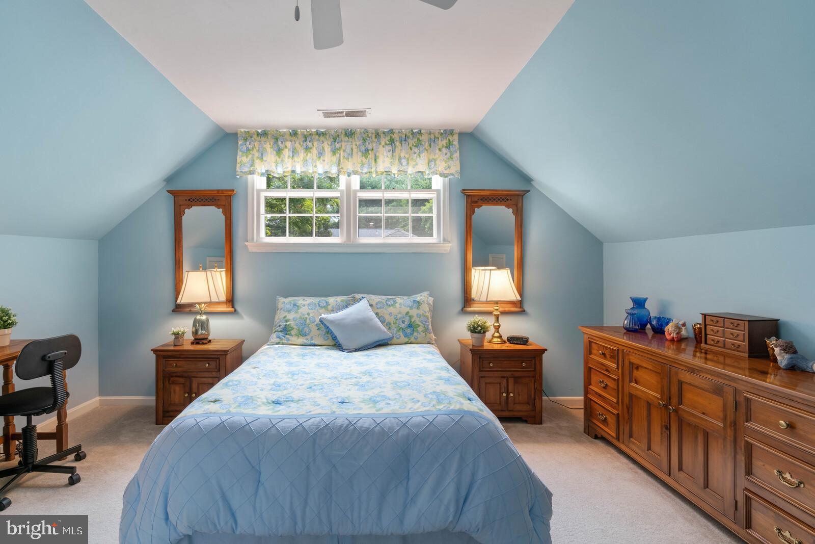 7788 Turlock Road Springfield, VA 22153 - Photo 44 of 65 Third bedroom with ceiling fan