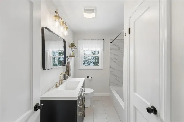 $560,000 | 11 Gladding Street, Bristol, RI 02809