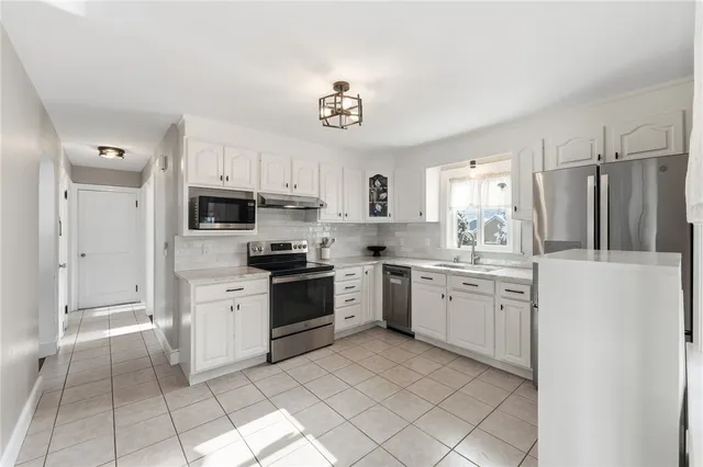 $560,000 | 11 Gladding Street, Bristol, RI 02809