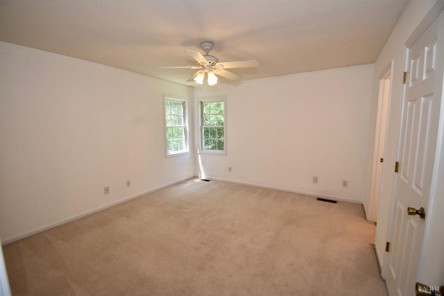 5435 Gladys Road Altavista, VA 24517 - Photo 17 of 31 Gallery Image 17