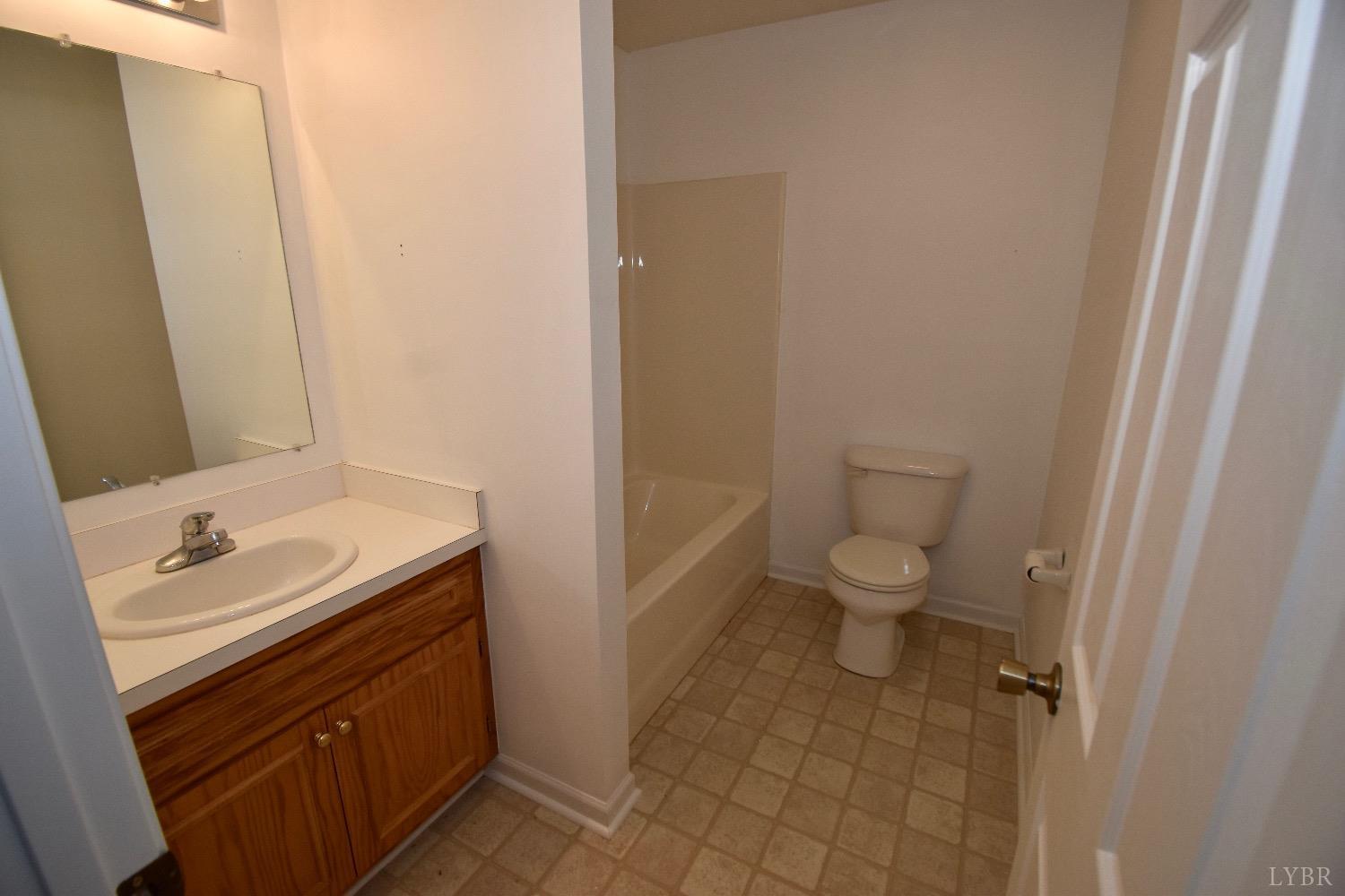 5435 Gladys Road Altavista, VA 24517 - Photo 21 of 31 Gallery Image 21
