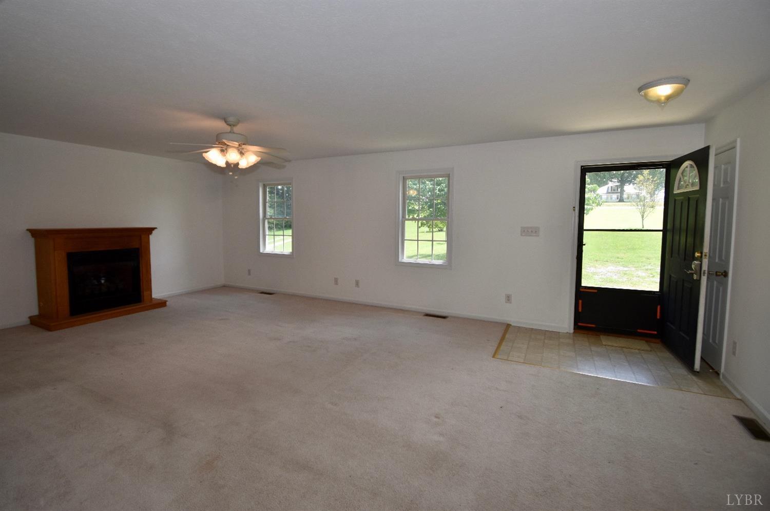 5435 Gladys Road Altavista, VA 24517 - Photo 8 of 31 Gallery Image 8