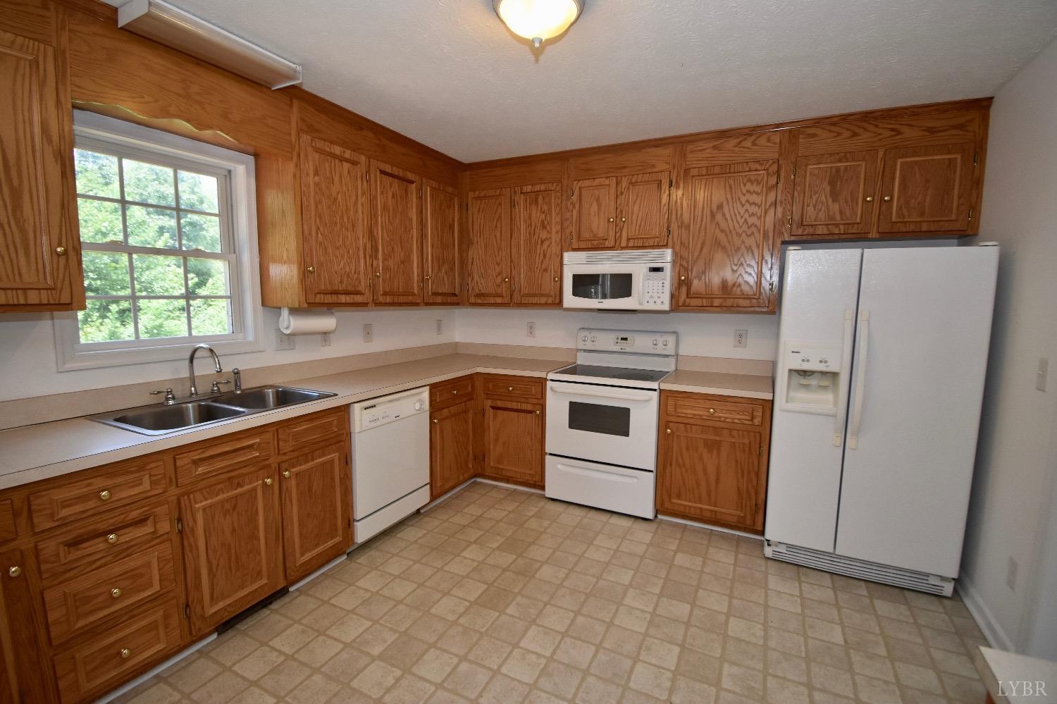 5435 Gladys Road Altavista, VA 24517 - Photo 10 of 31 Gallery Image 10