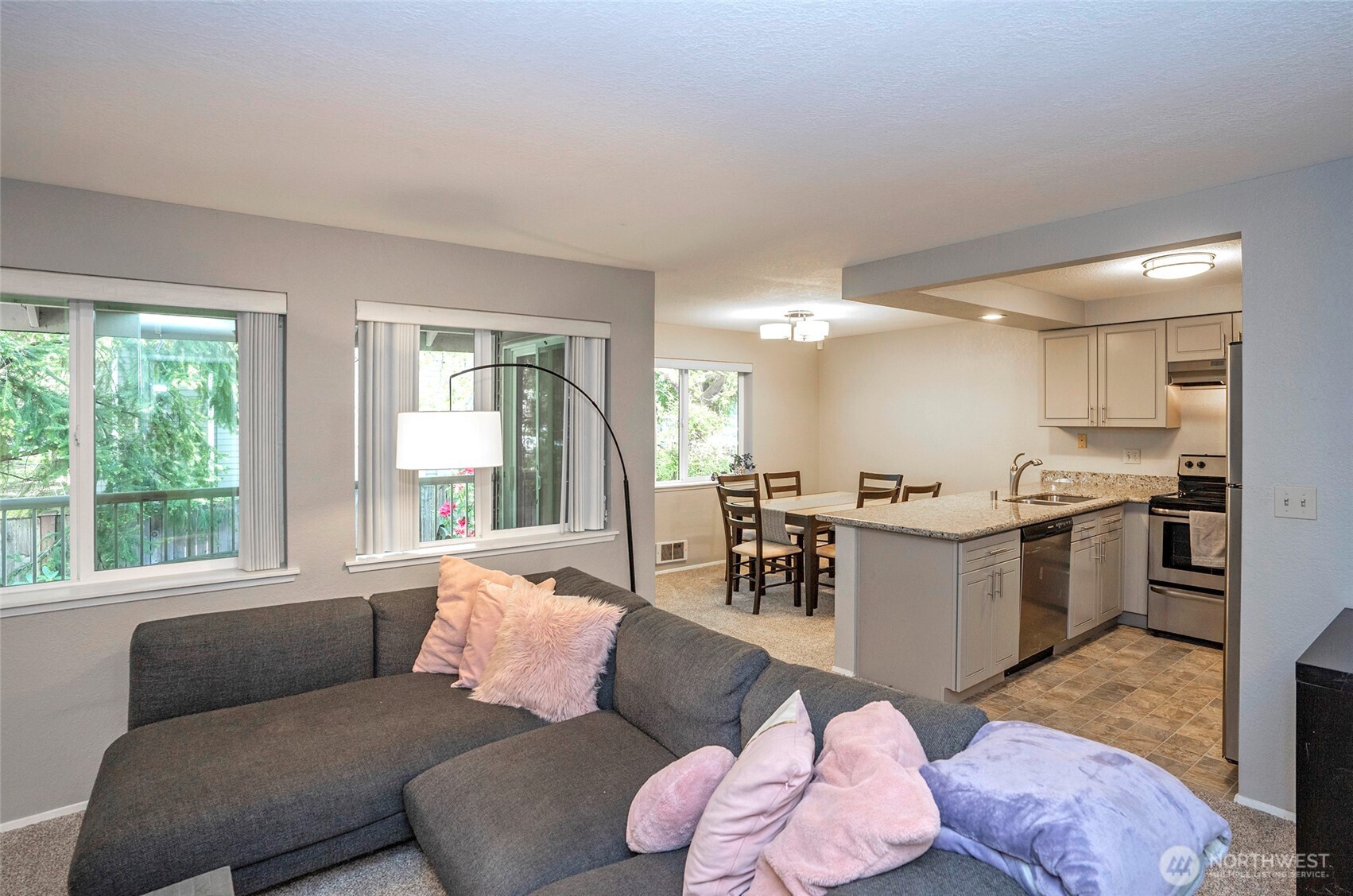 4231 Northeast 5th Street, Unit E201 Renton, WA 98059 - Photo 5 of 29
