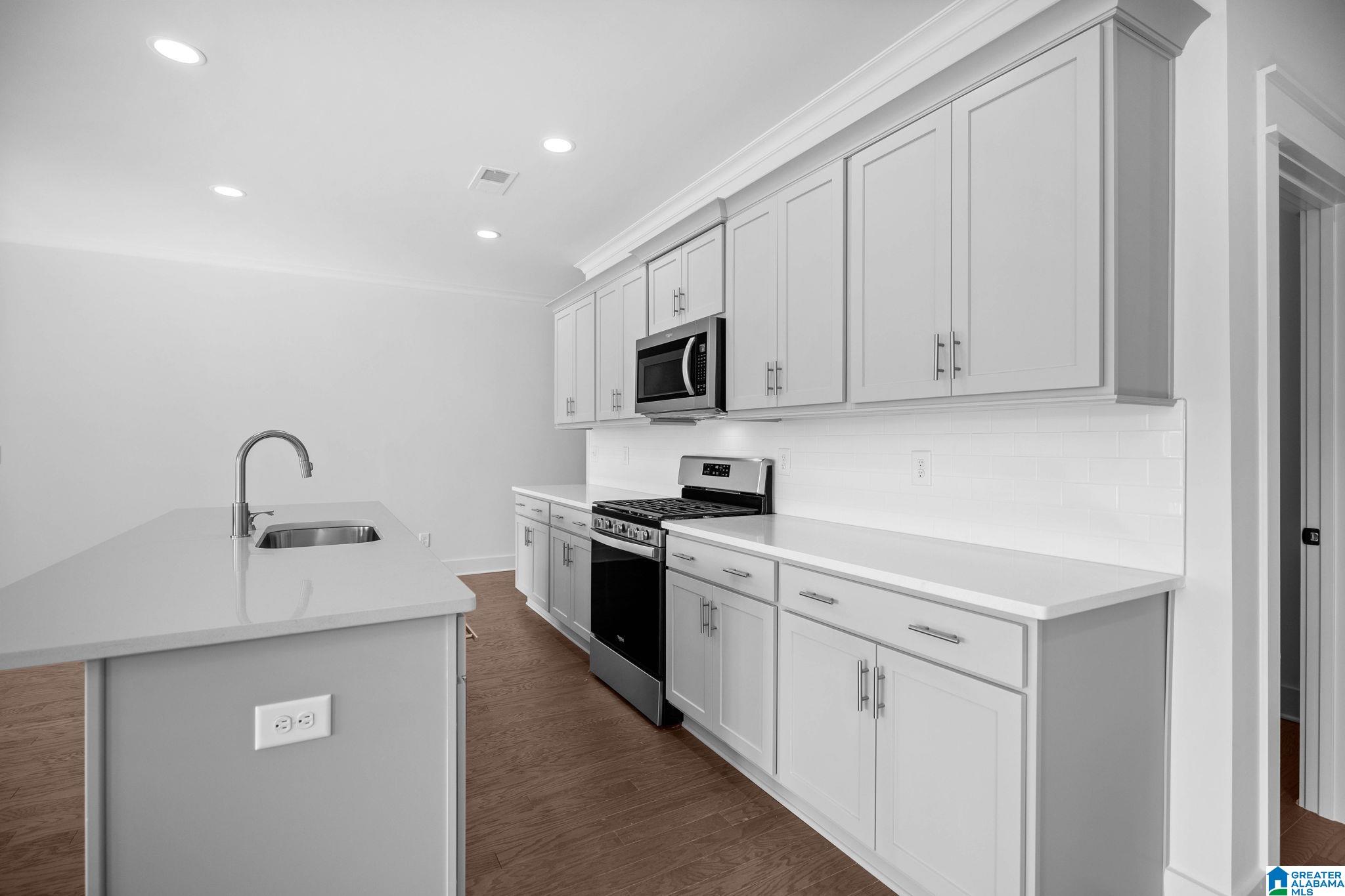 1008 Sydney Pass Birmingham, AL 35211 - Photo 6 of 22