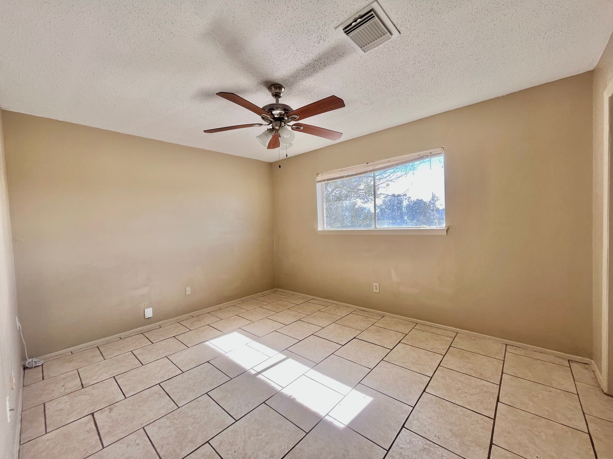 3021 Sycamore Avenue, Unit 10 Bay City, TX 77414 - Photo 7 of 12 a view of an empty room