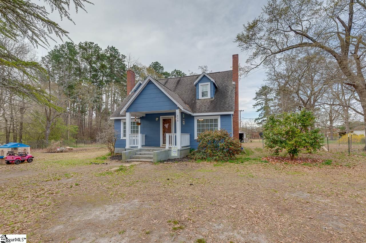 808 East Greer Street Honea Path, SC 29654 - Photo 6 of 36 Gallery Image 6