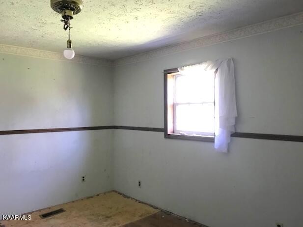 1679 Hillendale Road Crossville, TN 38572 - Photo 45 of 52 a view of small space with a window