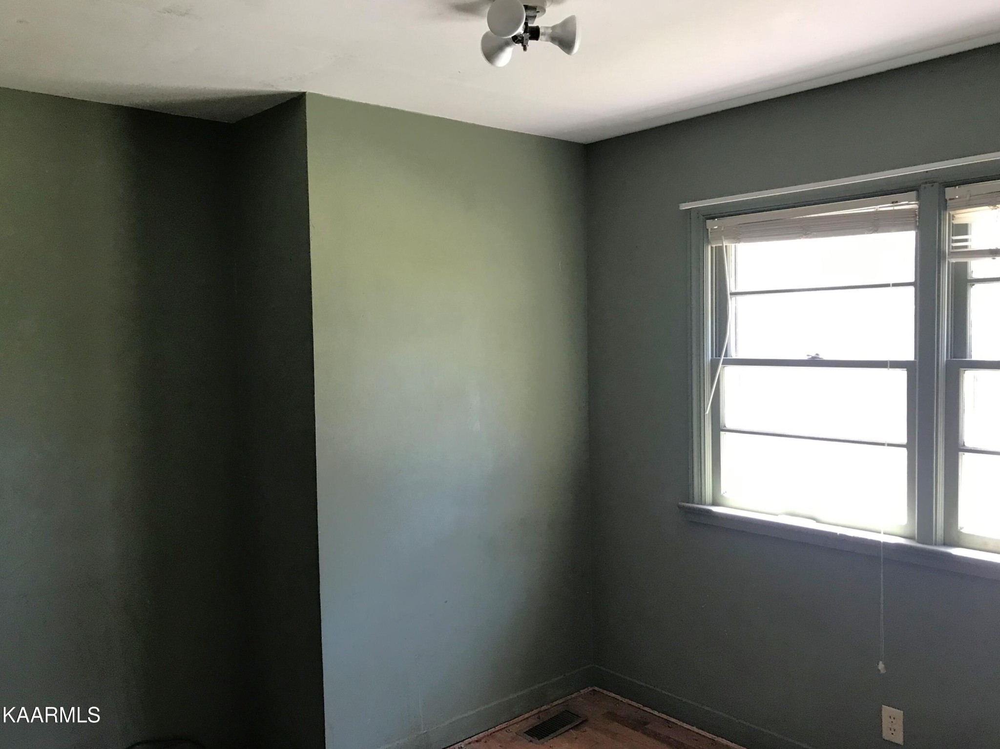 1679 Hillendale Road Crossville, TN 38572 - Photo 48 of 52 a view of an empty room and a window