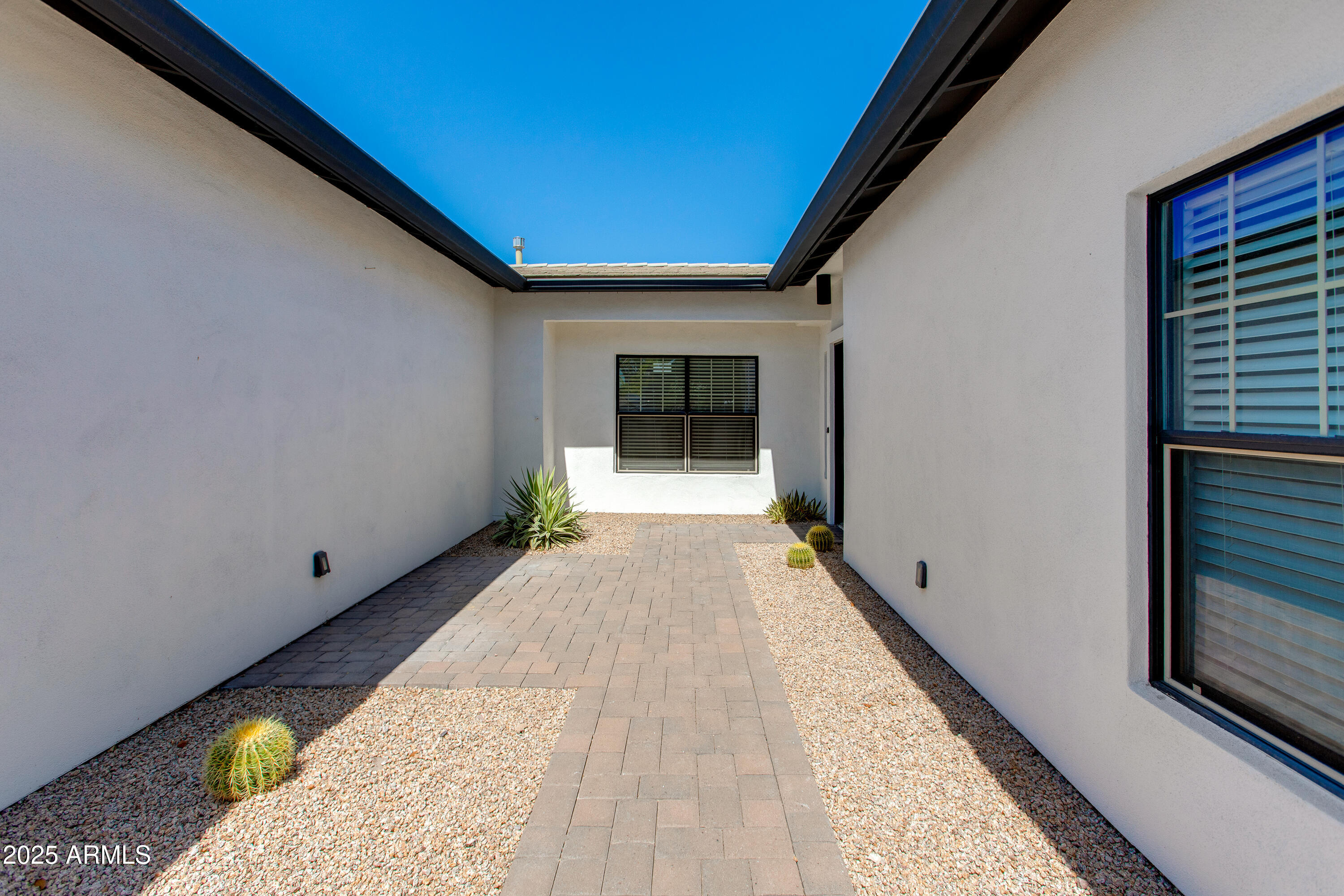 4110 North 47th Street Phoenix, AZ 85018 - Photo 2 of 27 07-47th