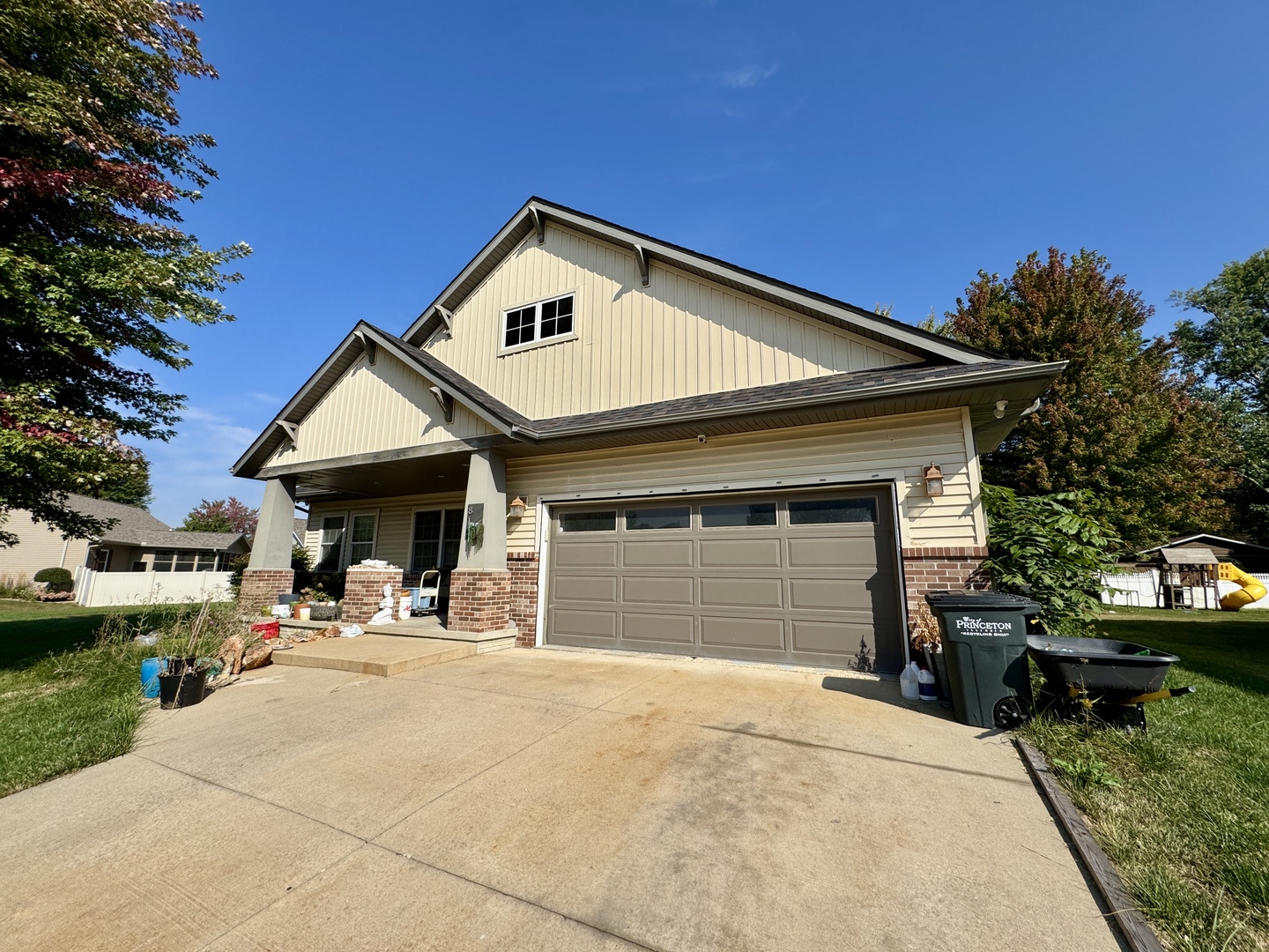815 West Hudson Street Princeton, IL 61356 - Photo 2 of 23 a front view of a house with a patio