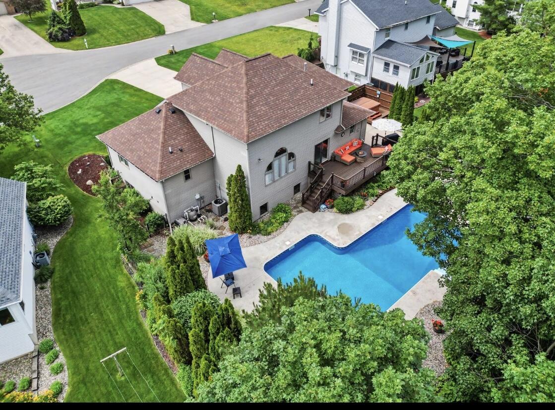 3035 Viewpoint Street Jenison, MI 49428 - Photo 32 of 35 IMG_2857