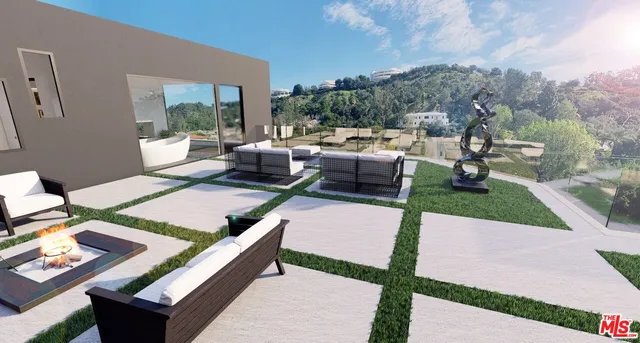 $2,400,000 | 875 North Norman Place, Los Angeles, CA 90049