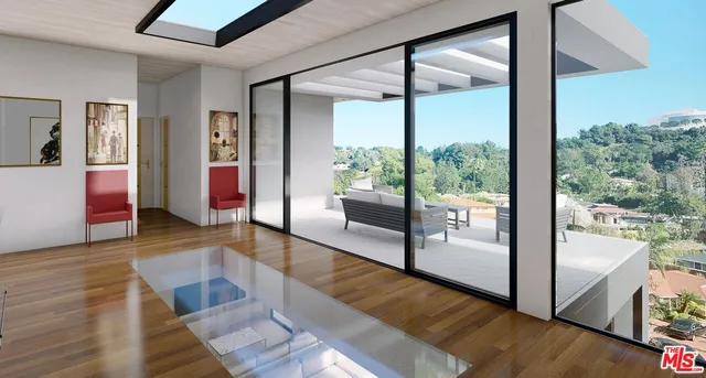 $2,400,000 | 875 North Norman Place, Los Angeles, CA 90049