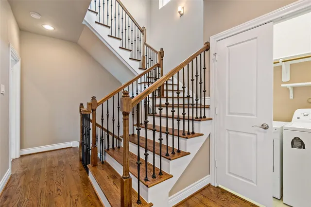 a view of terrace with sky view