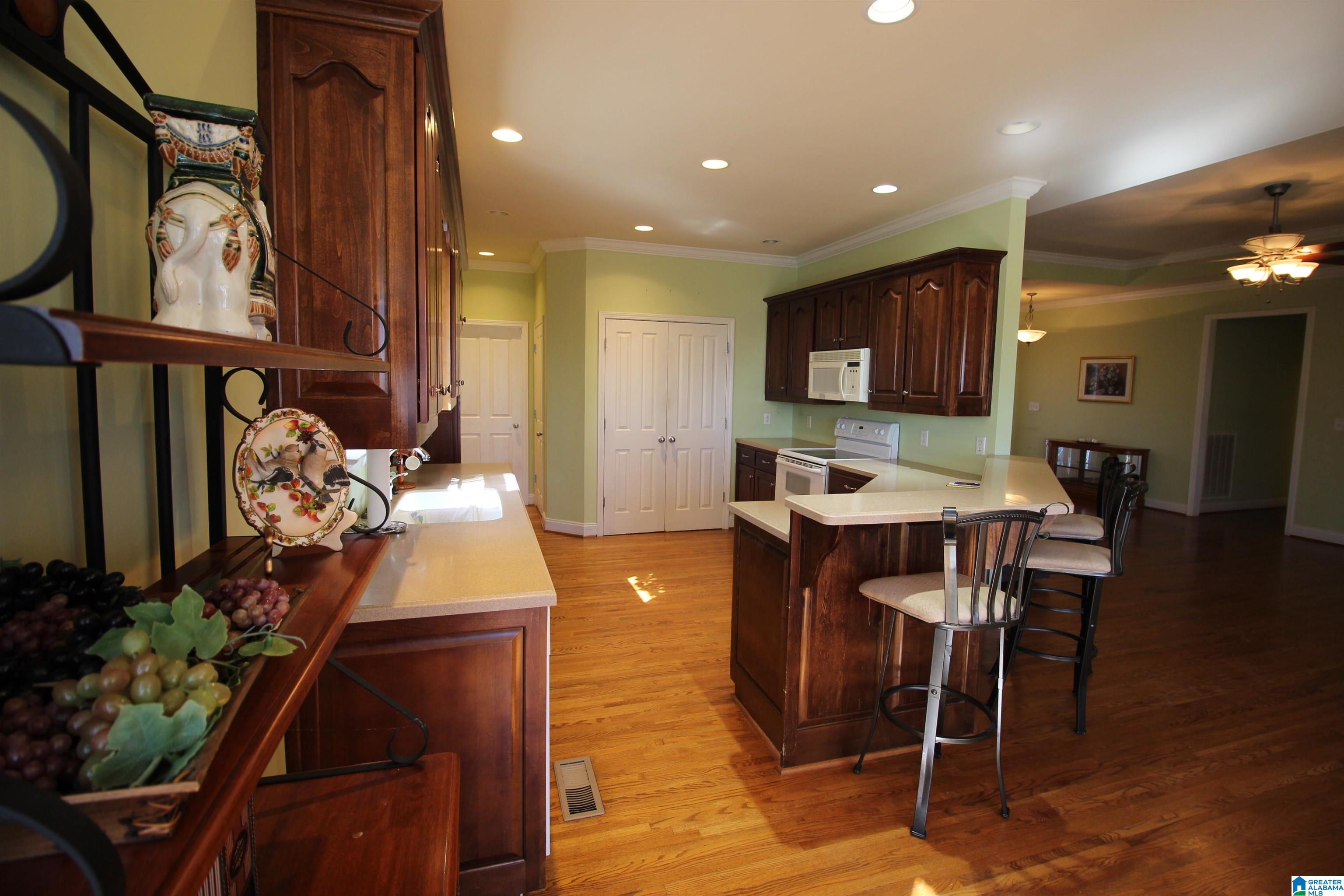 225 Ellington Way Riverside, AL 35135 - Photo 12 of 40