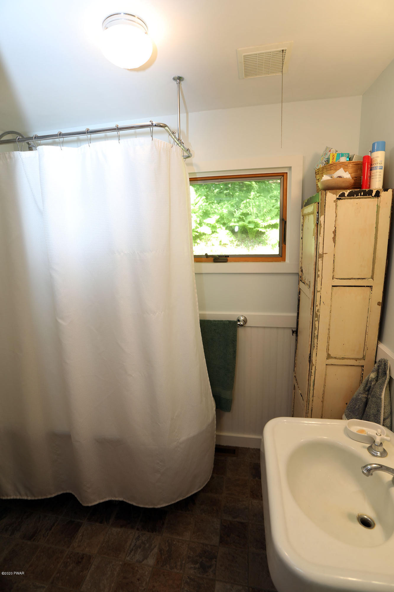 4287 River Road Equinunk, PA 18417 - Photo 12 of 29 Main house bathroom