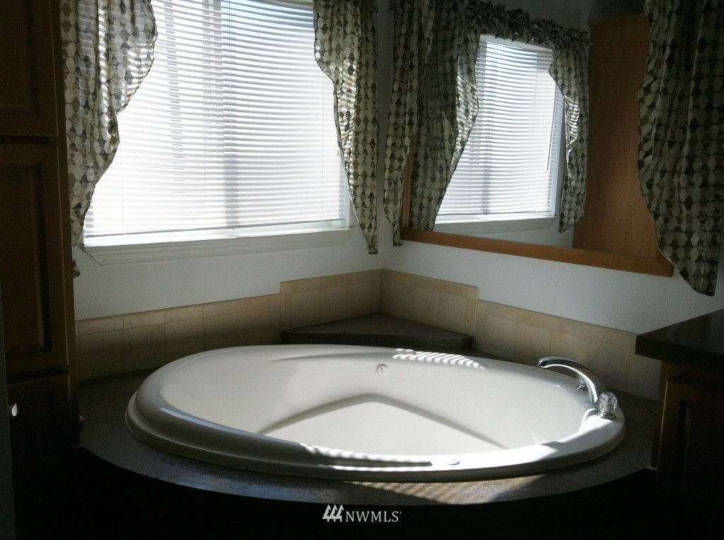 8258 Neppel Road Northeast Moses Lake, WA 98837 - Photo 17 of 22 Gallery Image 17