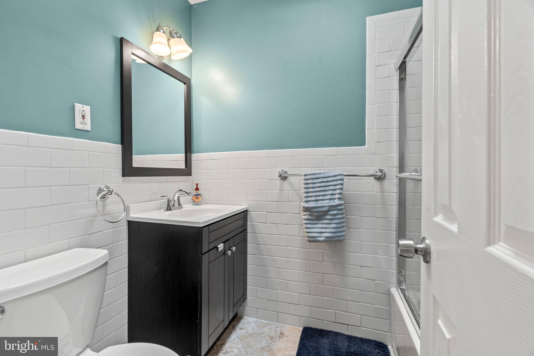 760 Hill Road Philadelphia, PA 19128 - Photo 15 of 33 Gallery Image 15