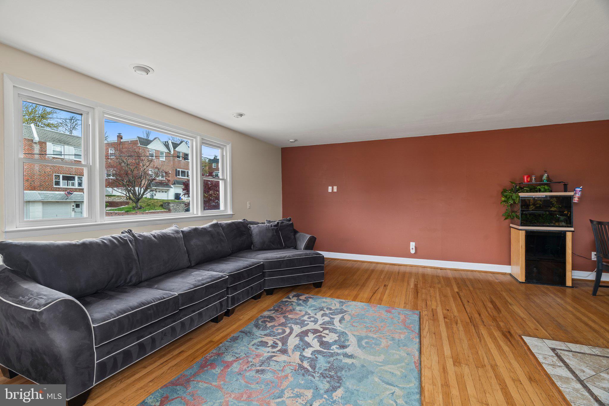 760 Hill Road Philadelphia, PA 19128 - Photo 10 of 33 Gallery Image 10