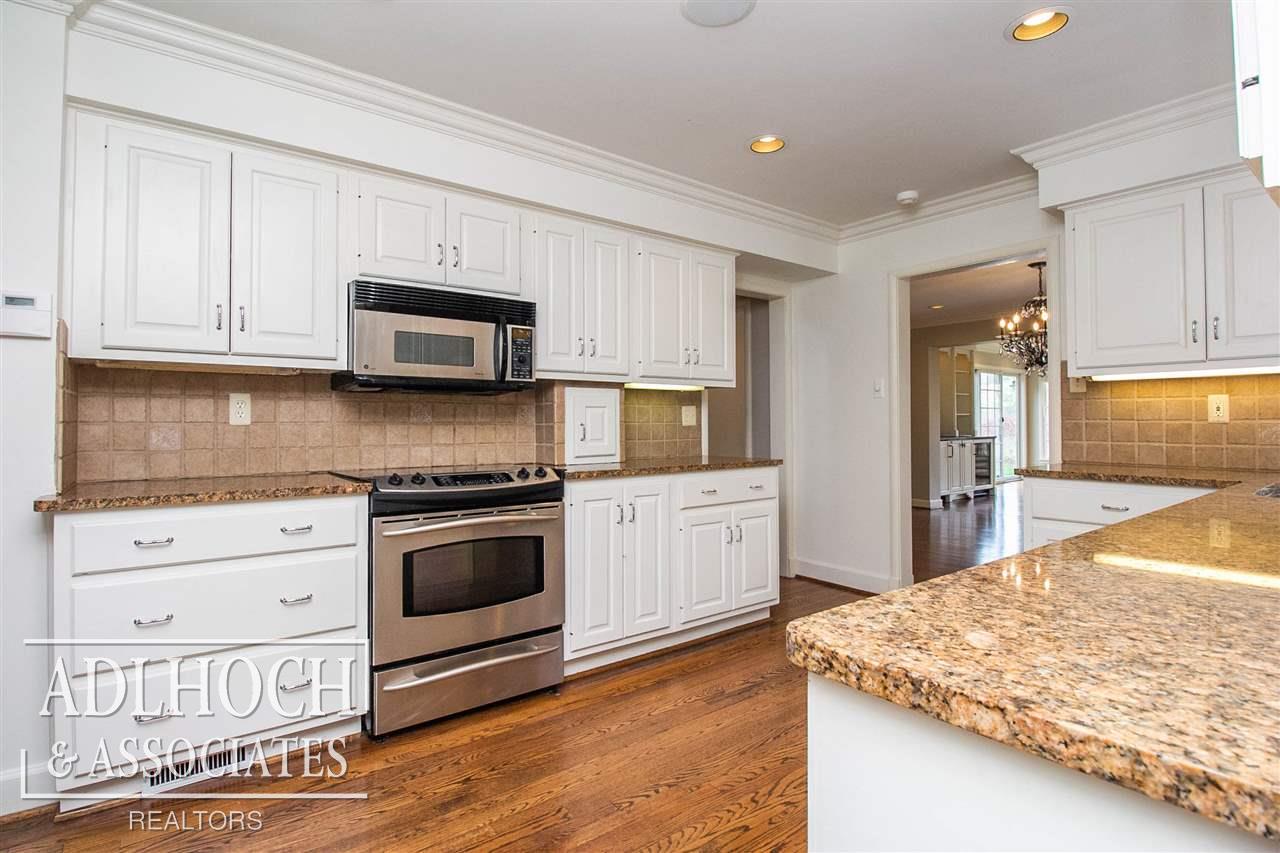 294 Touraine Road Grosse Pointe Farms, MI 48236 - Photo 10 of 52