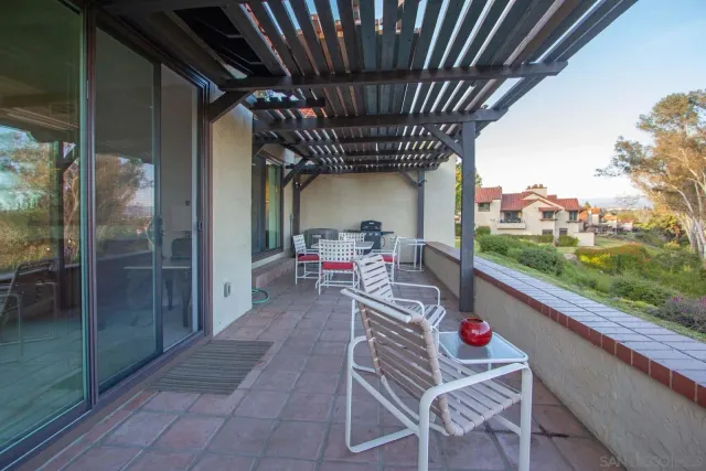 $897,000 | 17489 Carnton Way, San Diego, CA 92128