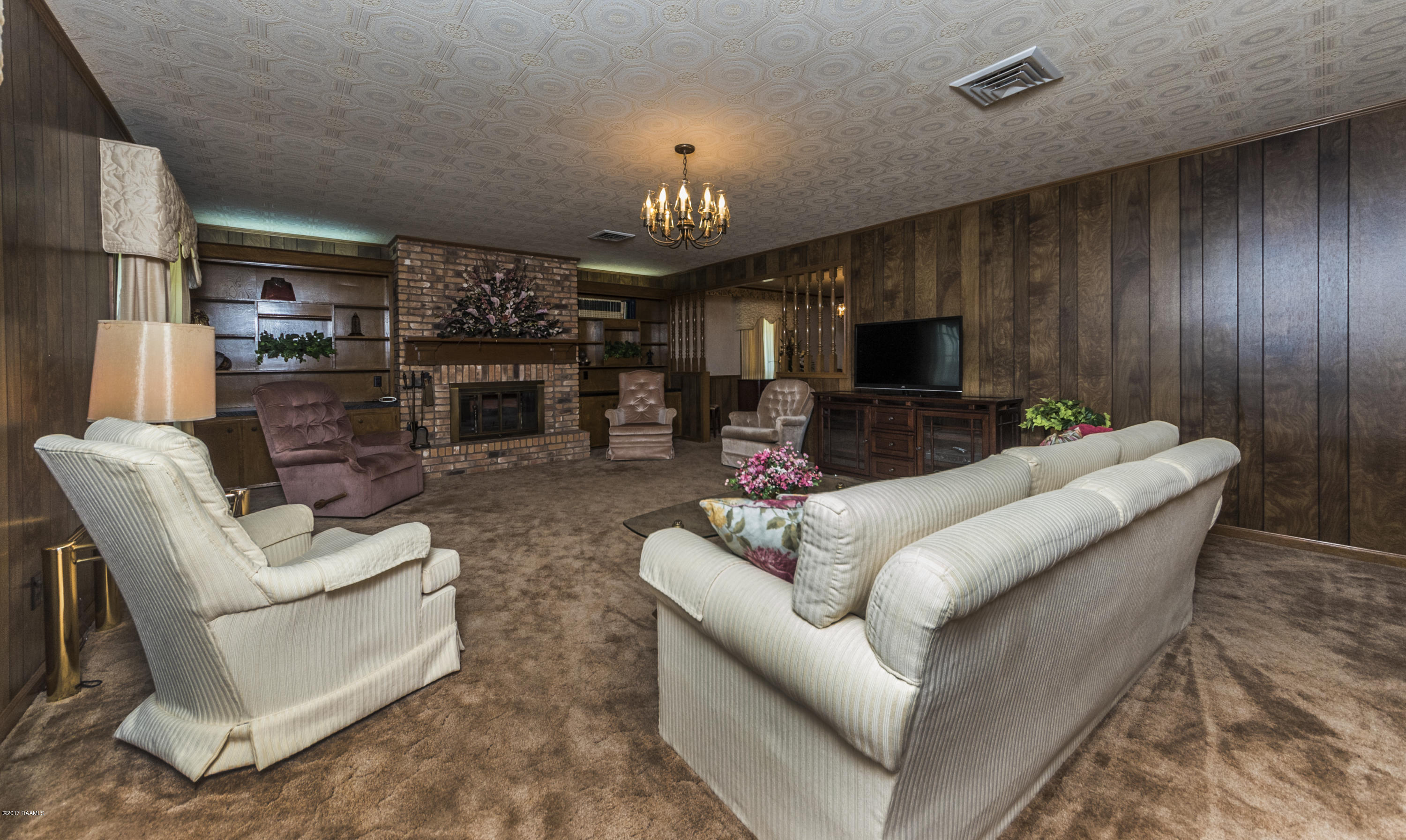 712 MacArthur Road Ville Platte, LA 70586 - Photo 12 of 48 Living Room 3