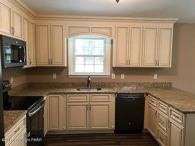 241 Tanite Road Stroudsburg, PA 18360 - Photo 11 of 30 IMG_4318