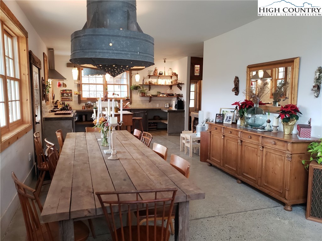 2429 Gold Hill Road Independence, VA 24348 - Photo 11 of 33 Gallery Image 11