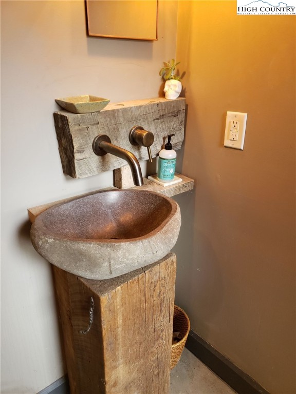 2429 Gold Hill Road Independence, VA 24348 - Photo 16 of 33 Gallery Image 16