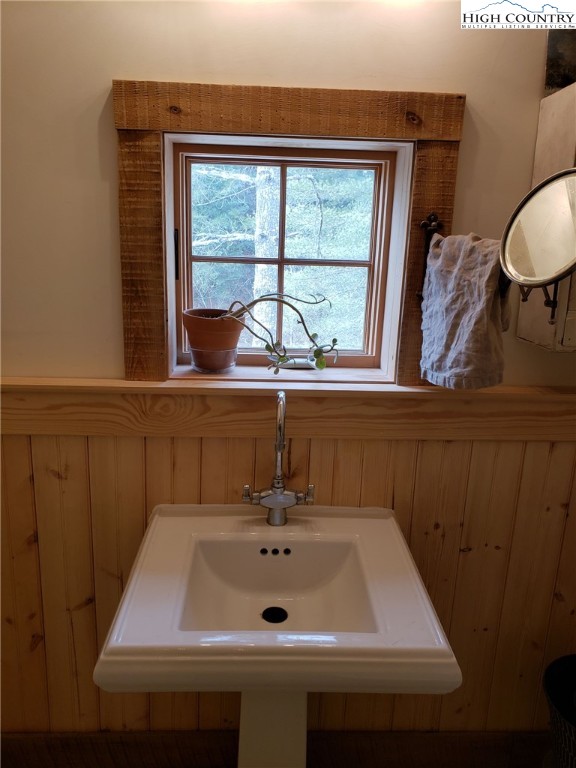 2429 Gold Hill Road Independence, VA 24348 - Photo 27 of 33 Gallery Image 27