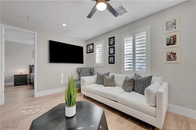 $1,099,999 | 10226 Bismarck Palms Avenue, Las Vegas, NV 89166