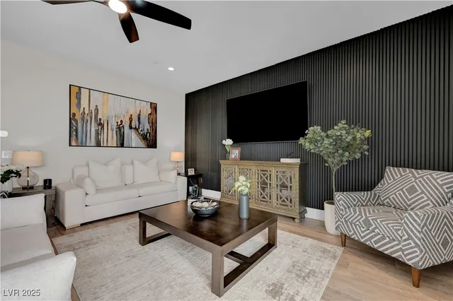 $1,099,999 | 10226 Bismarck Palms Avenue, Las Vegas, NV 89166