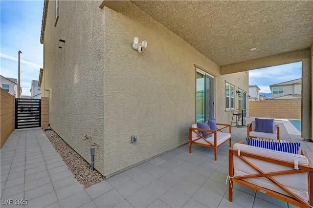 $1,099,999 | 10226 Bismarck Palms Avenue, Las Vegas, NV 89166