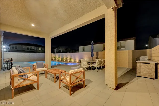 $1,099,999 | 10226 Bismarck Palms Avenue, Las Vegas, NV 89166