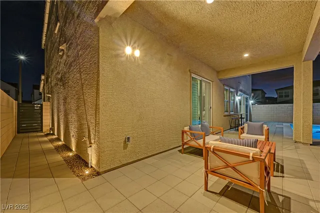 $1,099,999 | 10226 Bismarck Palms Avenue, Las Vegas, NV 89166