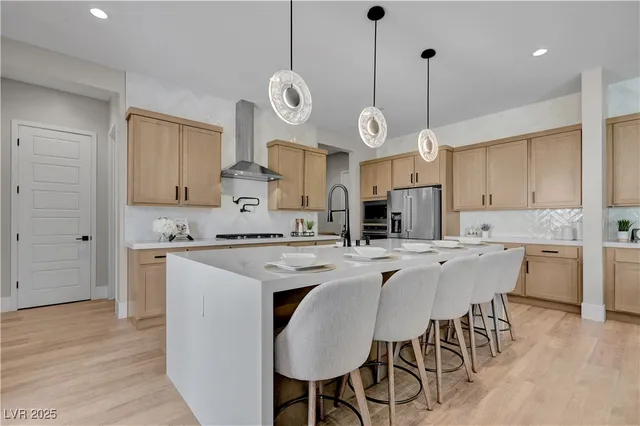 $1,099,999 | 10226 Bismarck Palms Avenue, Las Vegas, NV 89166